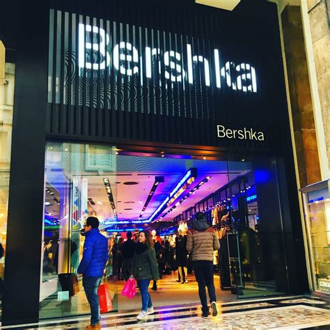 bershka italia.